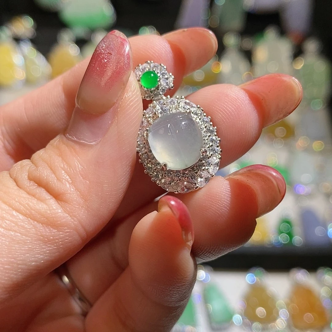 翡翠银S925镶嵌颈饰天然翡翠