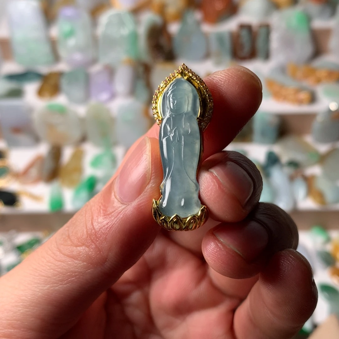 翡翠未镶嵌颈饰危地马拉翡翠，观音