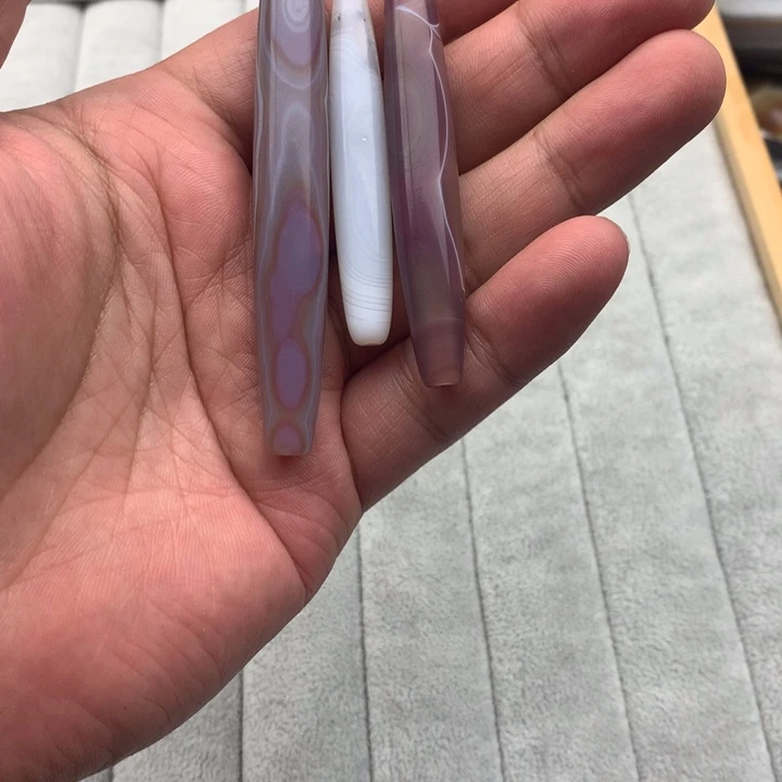 泊***然玛瑙/玉髓颈饰合金