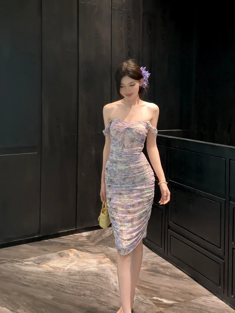 现货【春日部】鱼骨塑形晕染碎花弹力气质显瘦连衣裙0884