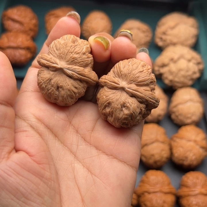 吊坠文玩核桃88888889