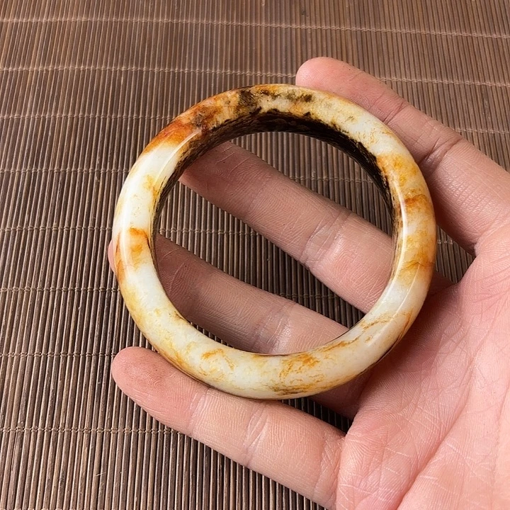 适***王和田玉未镶嵌挂件