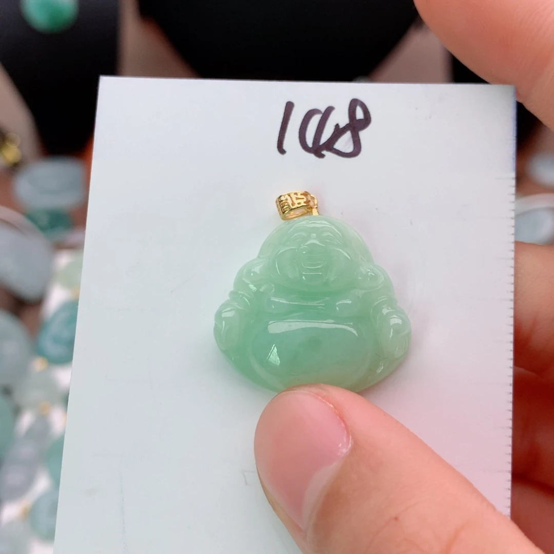 翡翠银S925镀金镶嵌颈饰小*。吊坠