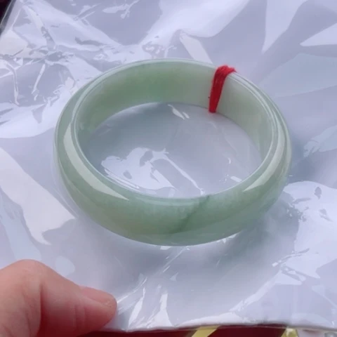 翡翠手镯未镶嵌61.5无纹裂48小时鉴赏微棉丝