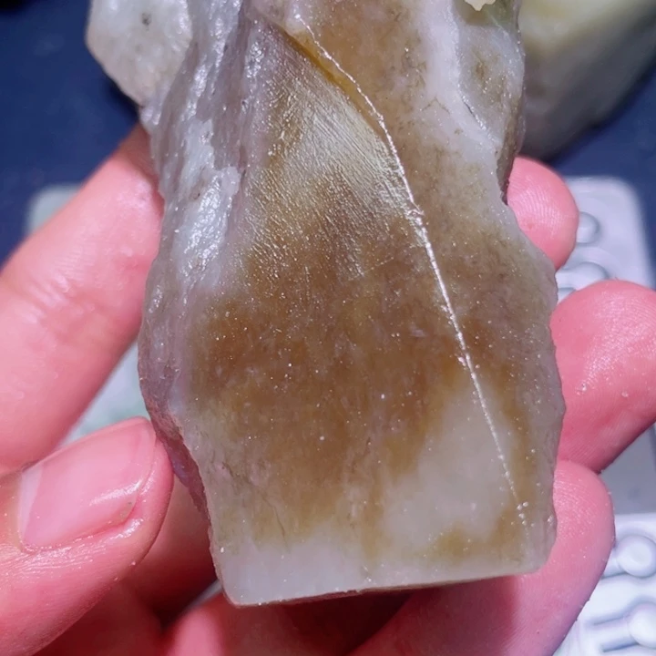 和田玉（糖玉）未镶嵌珠宝半成品