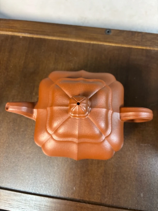 朱泥原矿筋纹紫砂壶