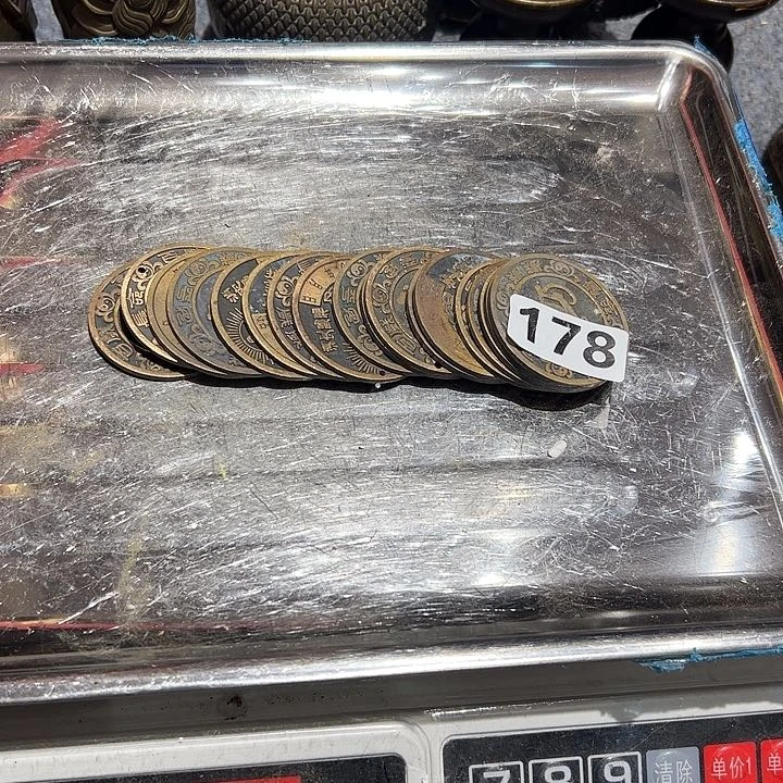 经****生微瑕疵黄铜摆件工艺品