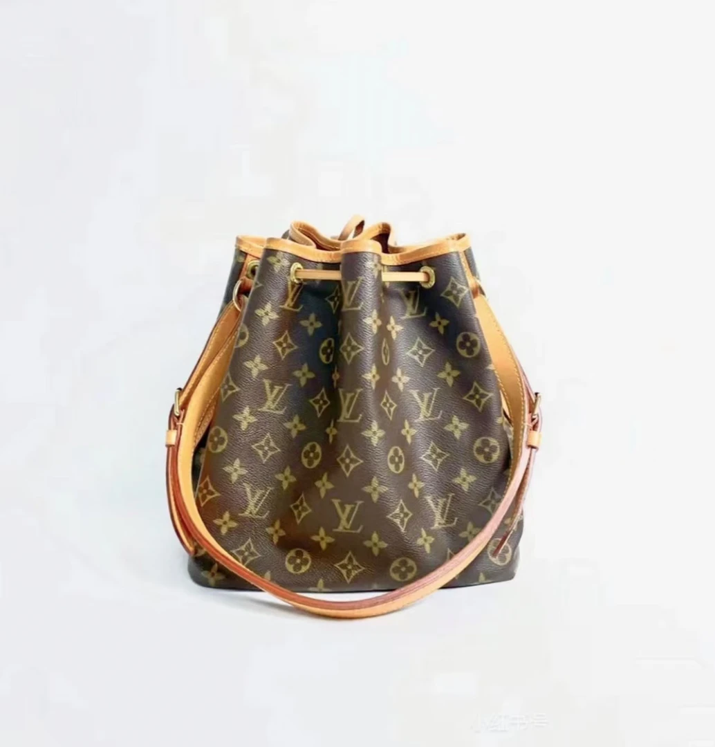 95新 LouisVuitton/路易威登 植鞣革换新 抽绳小水桶单肩包 31896