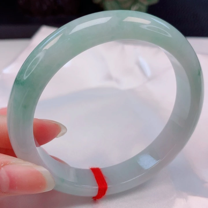 翡翠未镶嵌手镯58圈