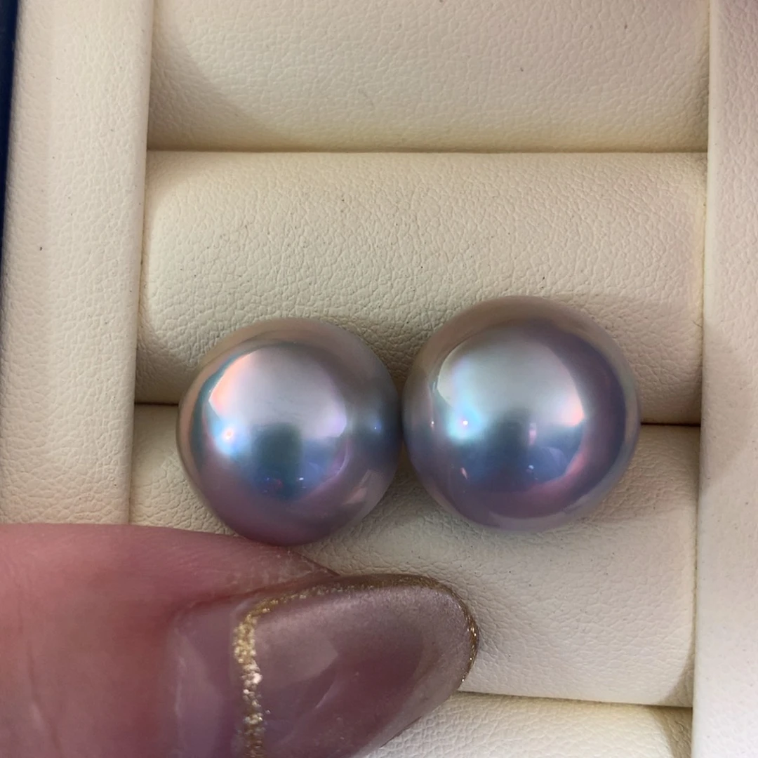 耳饰18K金镶嵌拼合珍珠（马贝珠）