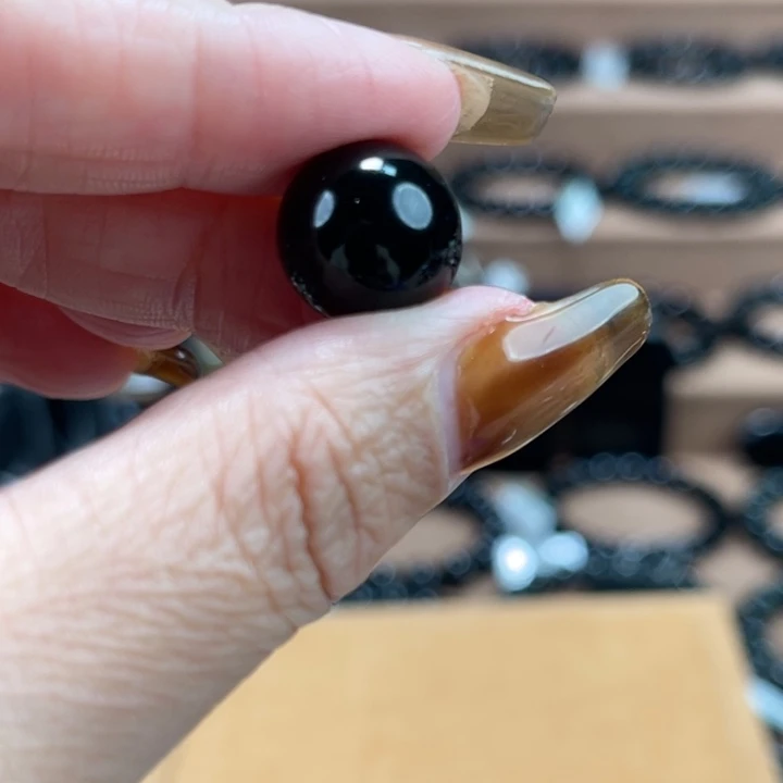 一***赫和田玉未镶嵌手链