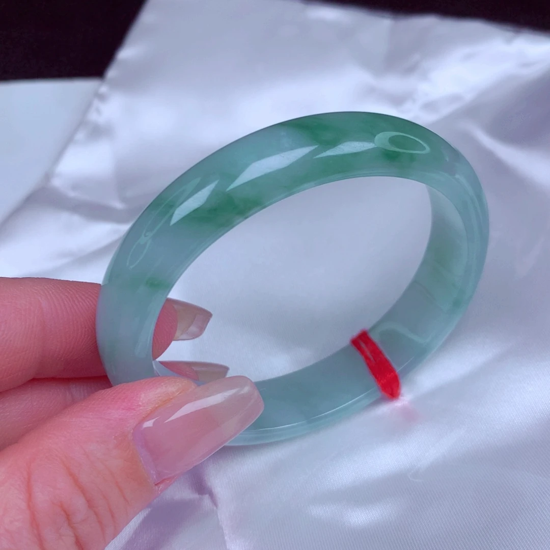 翡翠未镶嵌手镯手镯