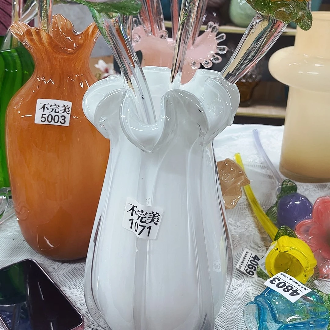 1071 家悦美居琉璃摆件不完美