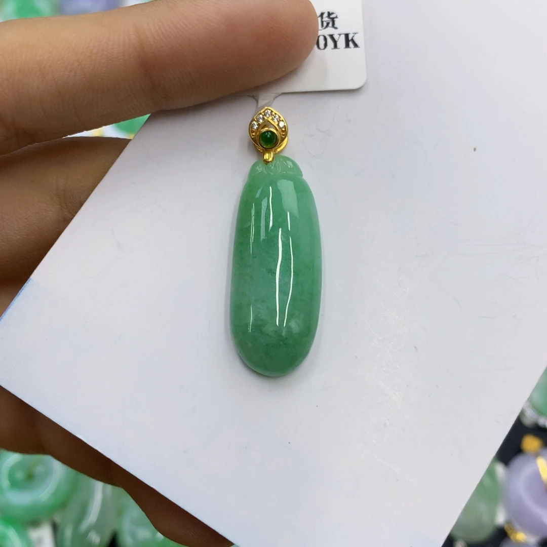 翡翠银S925镶嵌颈饰翡翠