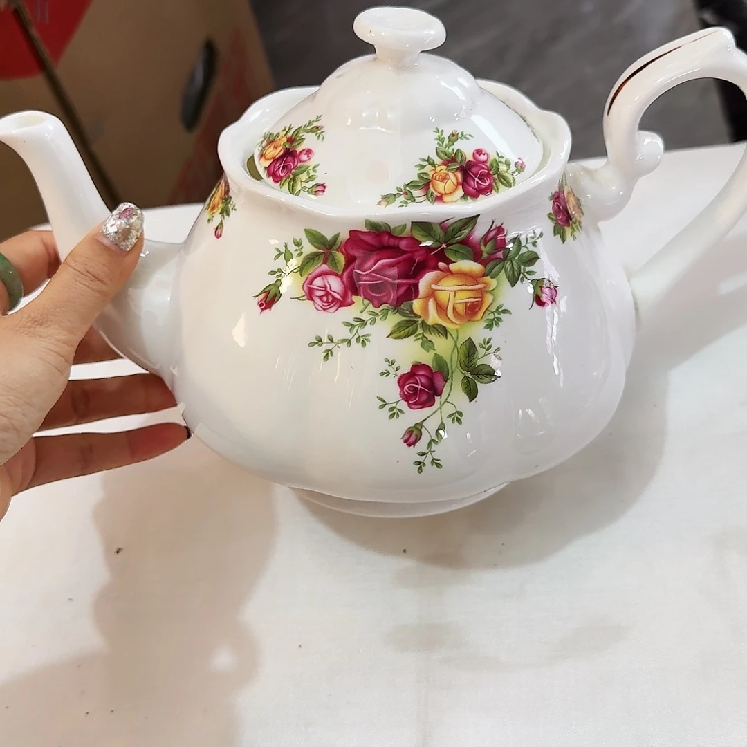 佳***欣搪瓷骨瓷餐具陶瓷高温无标价格处理