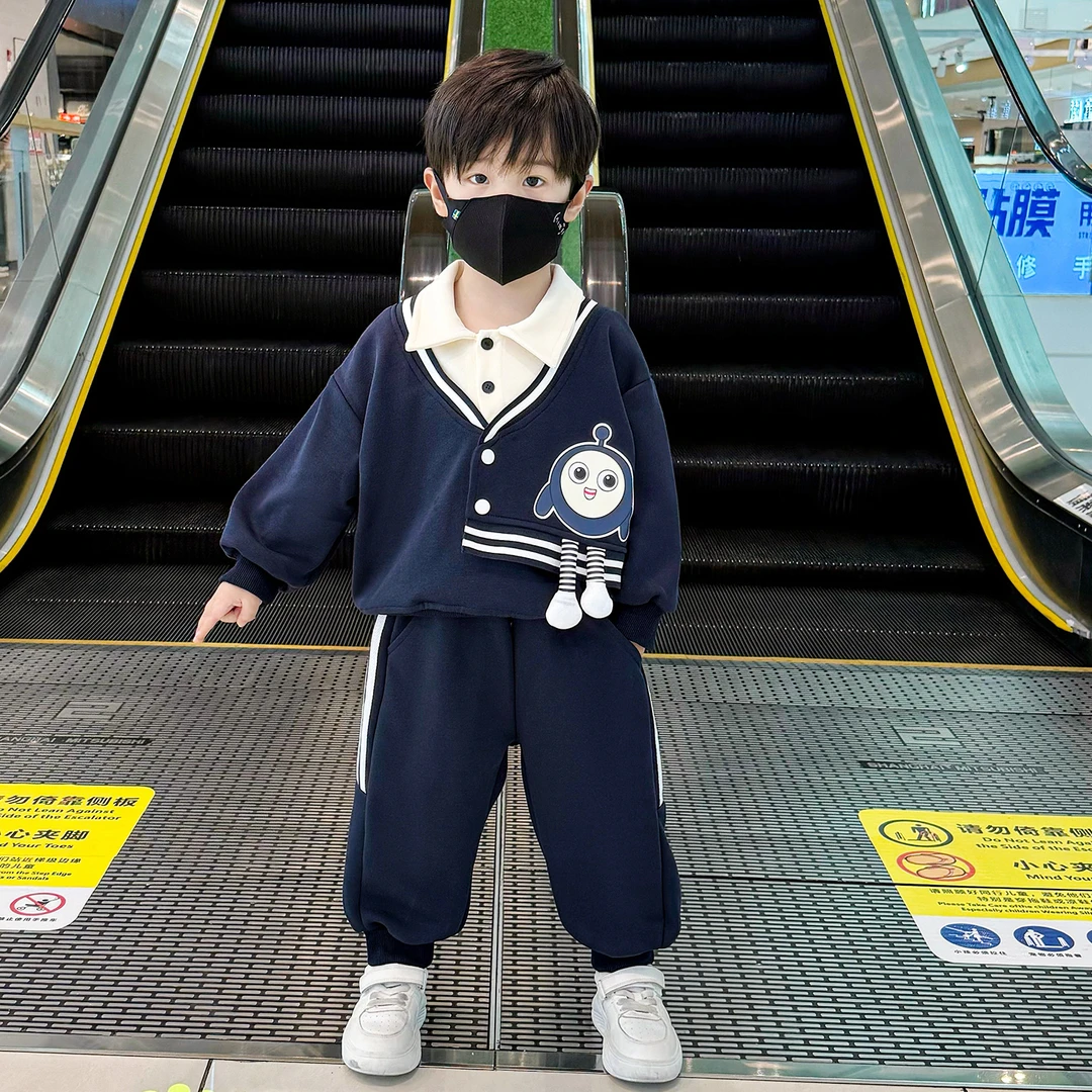 儿童套装男童秋装学院风衣服2025新款男孩包包秋季帅气时髦两件套