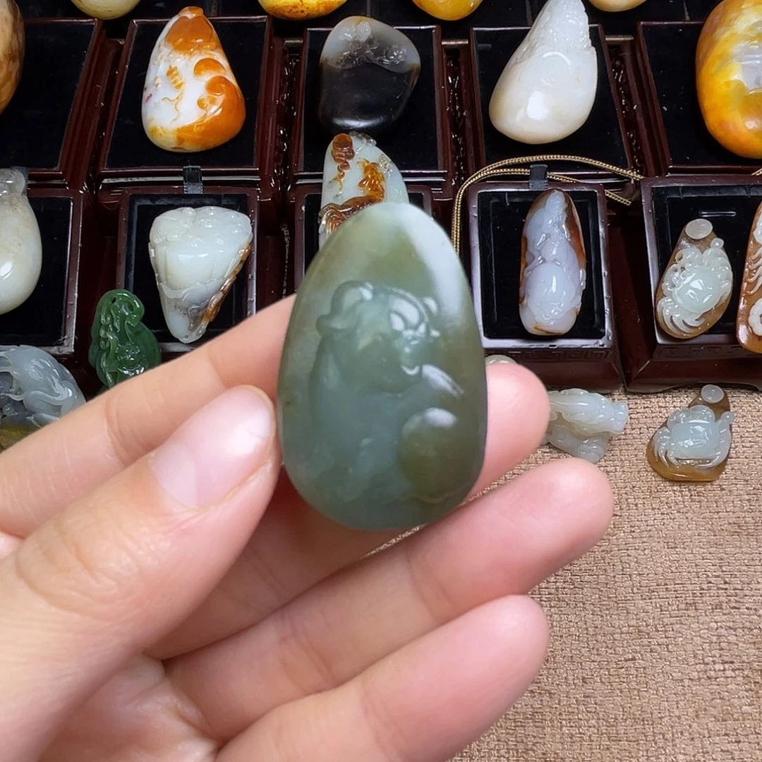 和田玉未镶嵌挂件