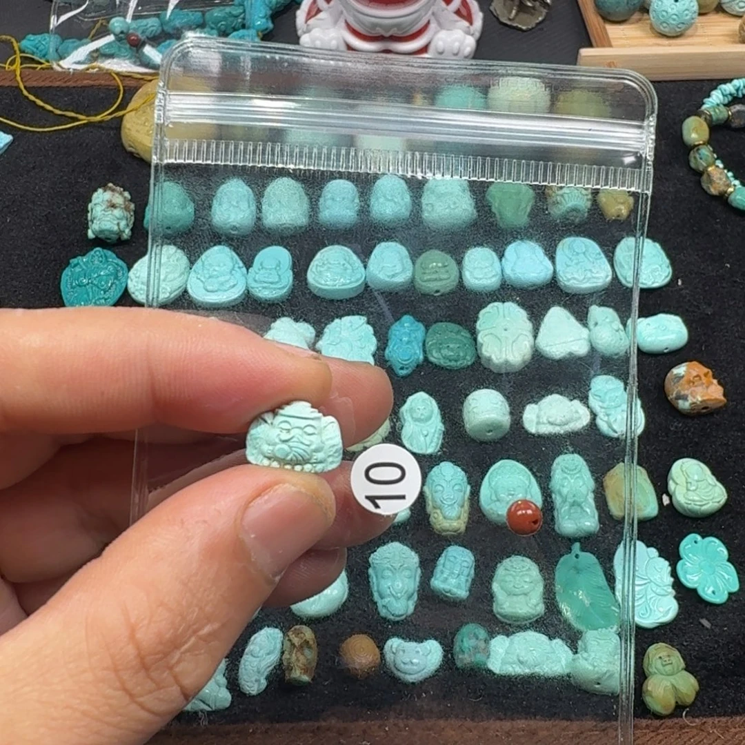 南红玛瑙未镶嵌珠宝奇石