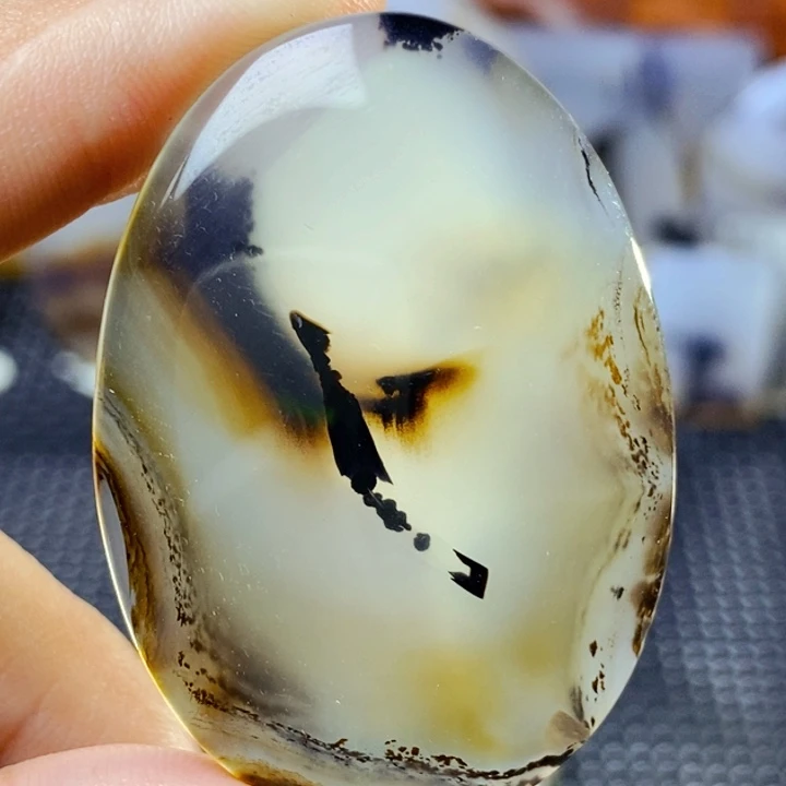 玛瑙/玉髓未镶嵌珠宝半成品