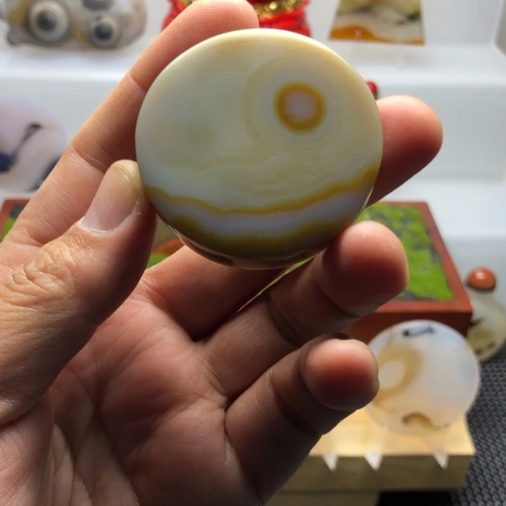 玛瑙/玉髓未镶嵌玛瑙花片