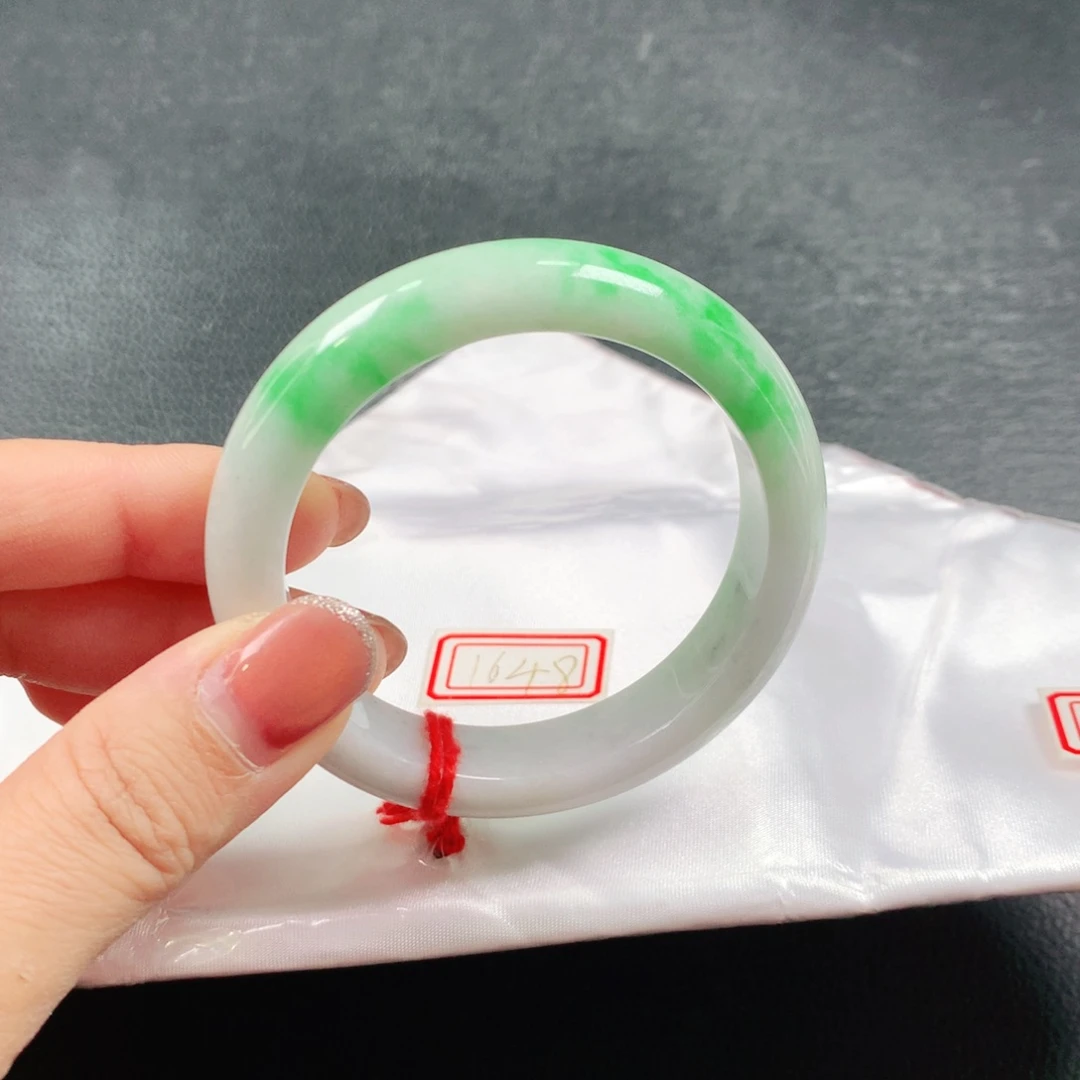 翡翠未镶嵌手镯03