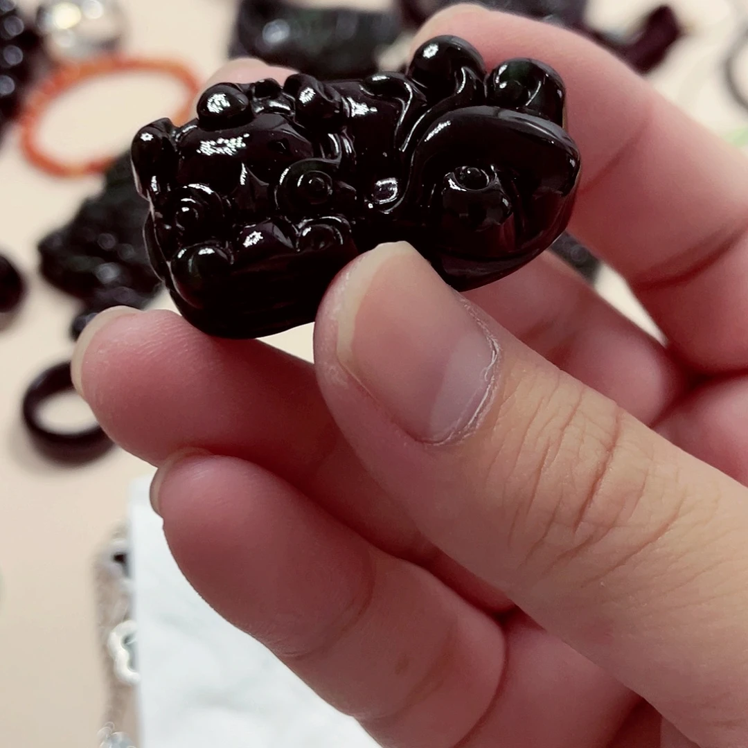 翡翠未镶嵌颈饰先鉴后发一物一证