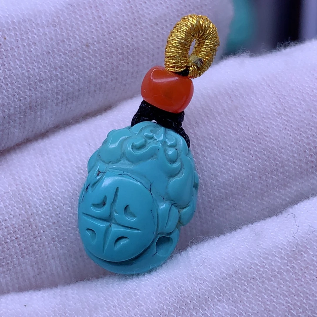 绿松石未镶嵌颈饰