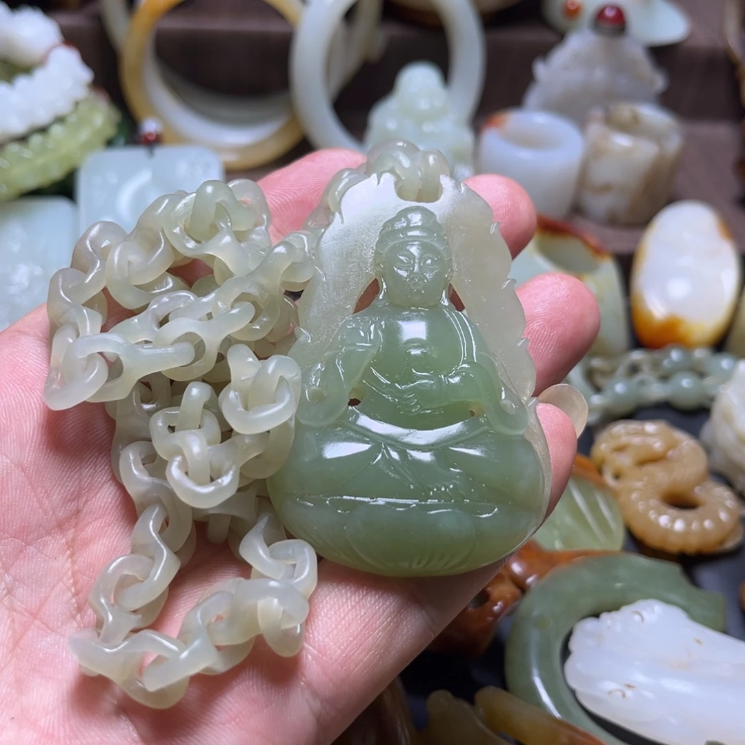 和田玉未镶嵌颈饰