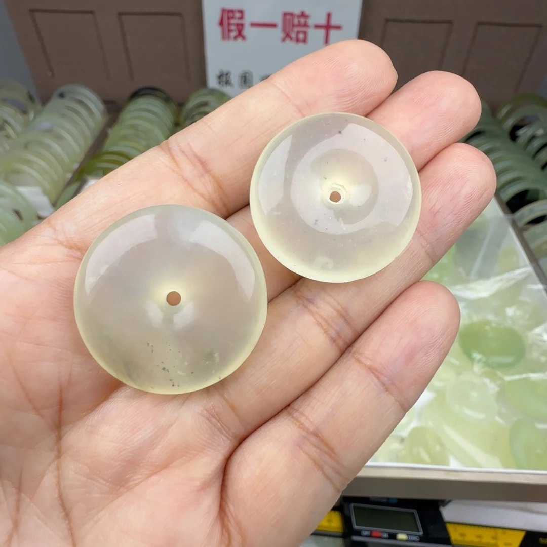 ゛***⑅蛇纹石玉未镶嵌颈饰