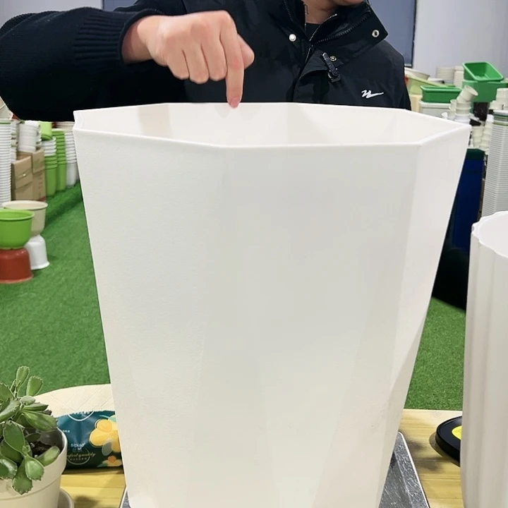 微瑕Fc350口35高40白色1只无托