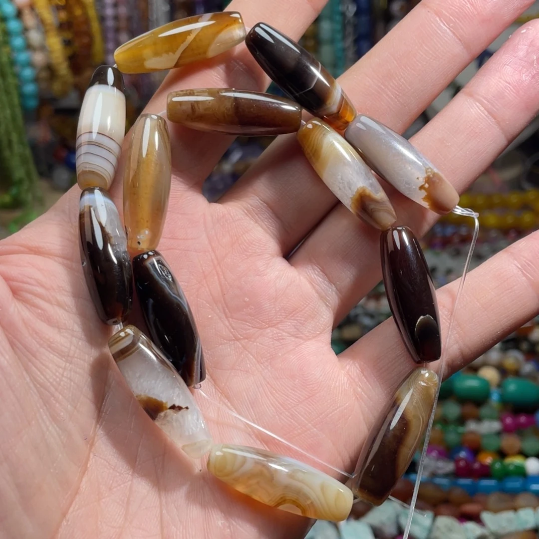 石英质玉，水晶缠丝玛瑙10×30mm，未镶嵌