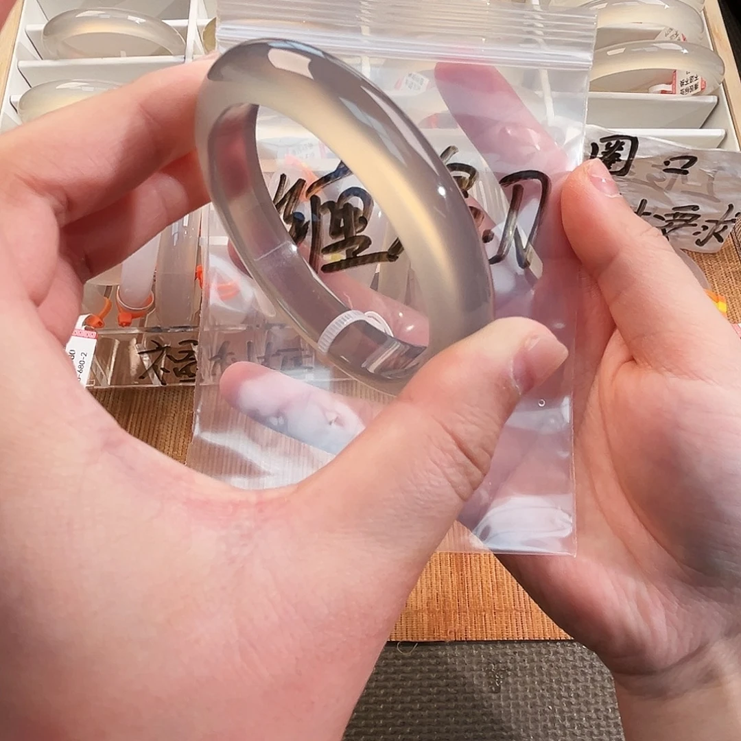 缠***刃玛瑙/玉髓未镶嵌手镯