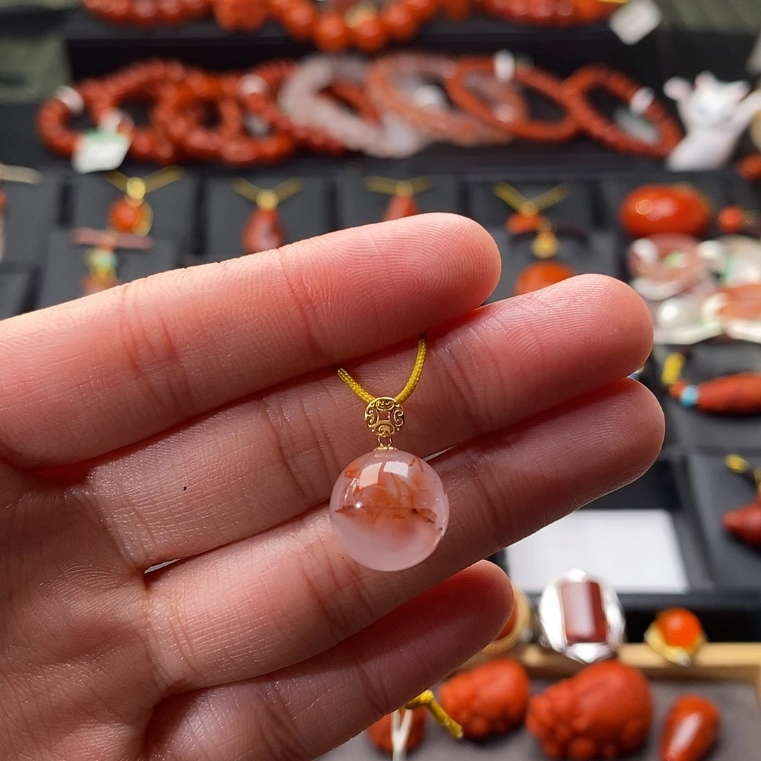 南红玛瑙18K金镶嵌四川凉山冰飘单珠吊坠12.3mm