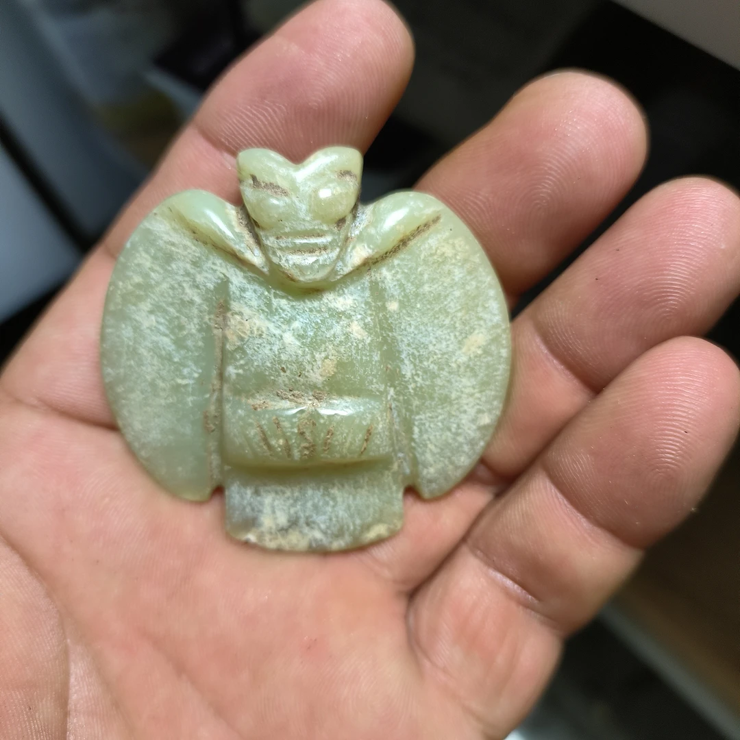 河磨奇石蝙蝠形器型件