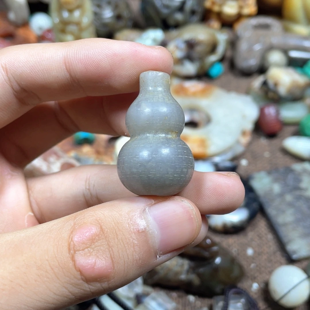 未镶嵌和田玉（糖玉）挂件