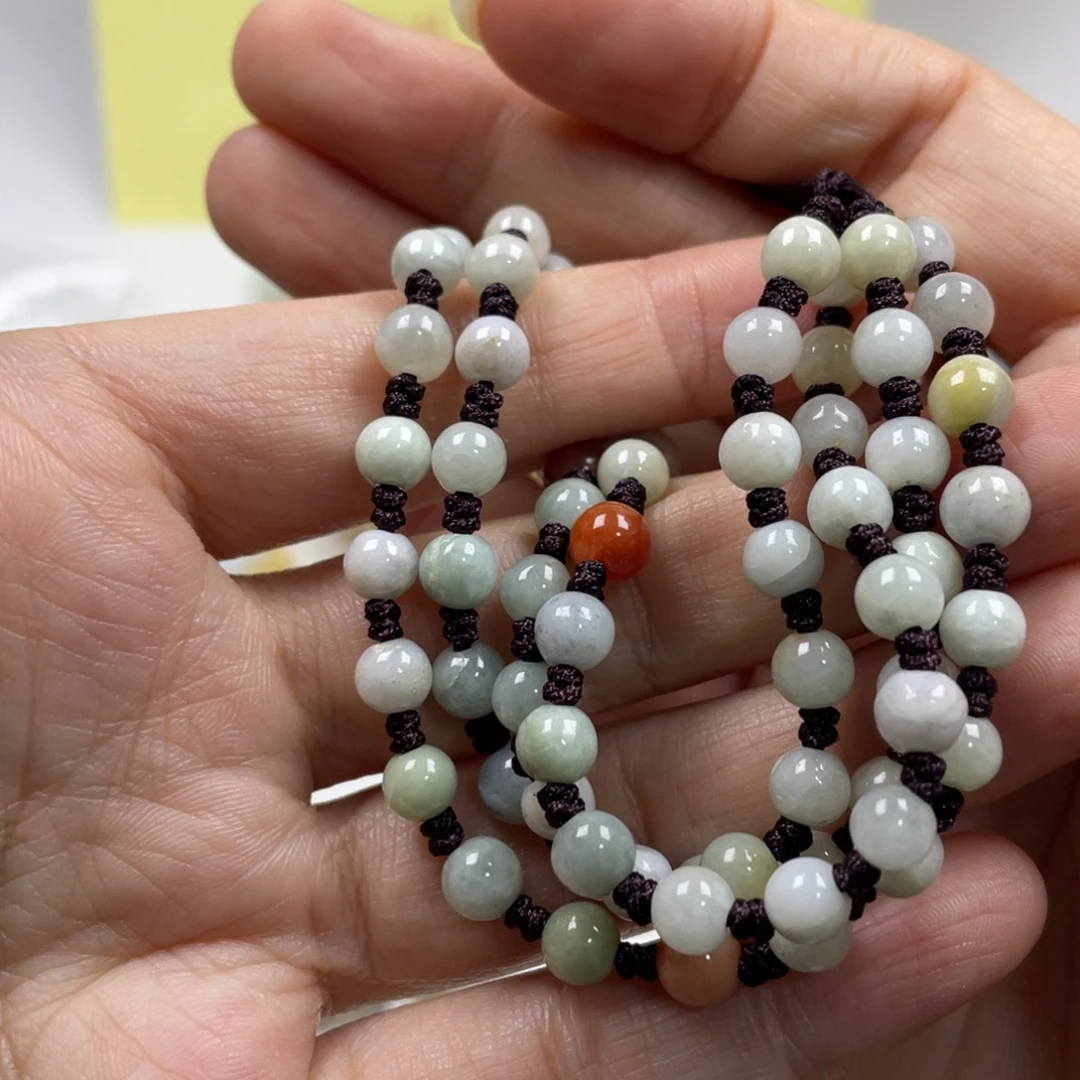 翡翠未镶嵌颈饰牌子