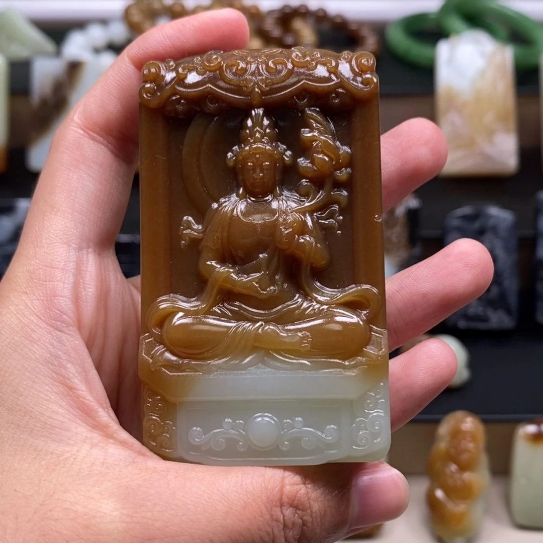 未镶嵌和田玉（糖玉）挂件