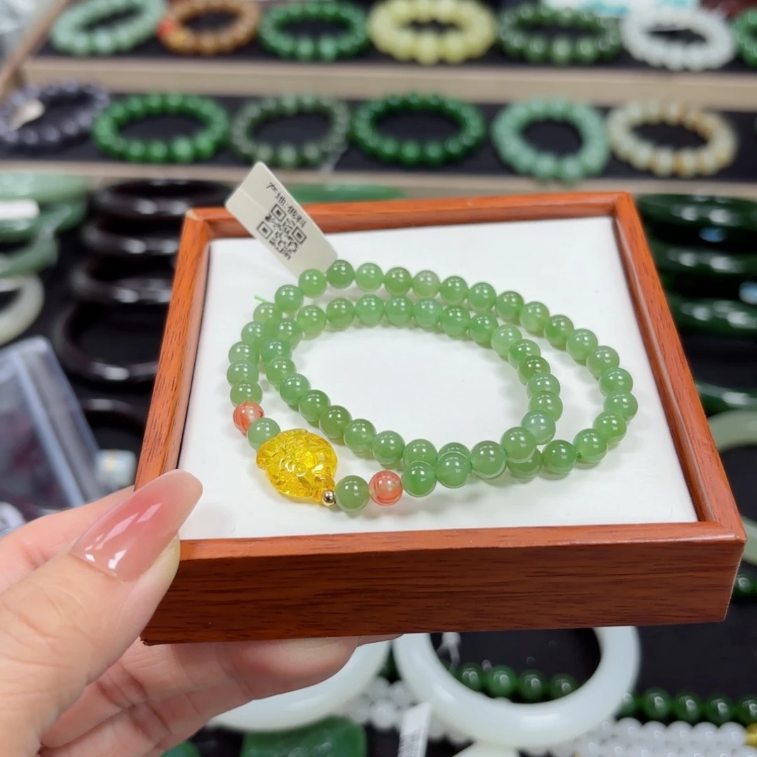 三***️和田玉未镶嵌手链