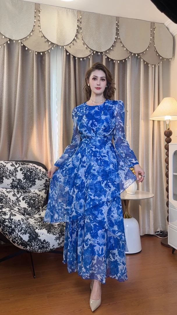 春秋季韩版名媛气质长袖收腰显瘦a字印花连衣裙优雅大摆长裙