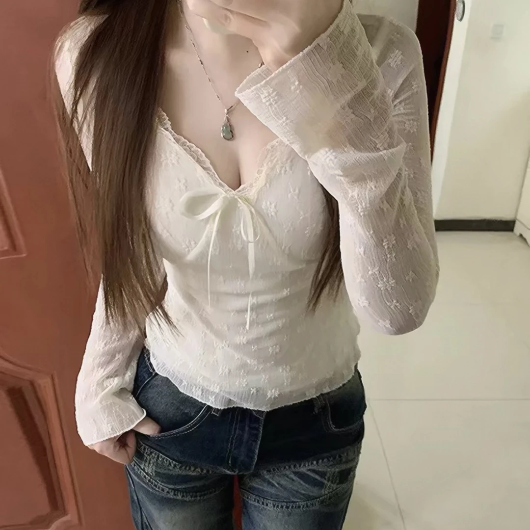 2025秋冬纯欲性感蝴蝶结V领蕾丝衫显瘦短款辣妹长袖上衣