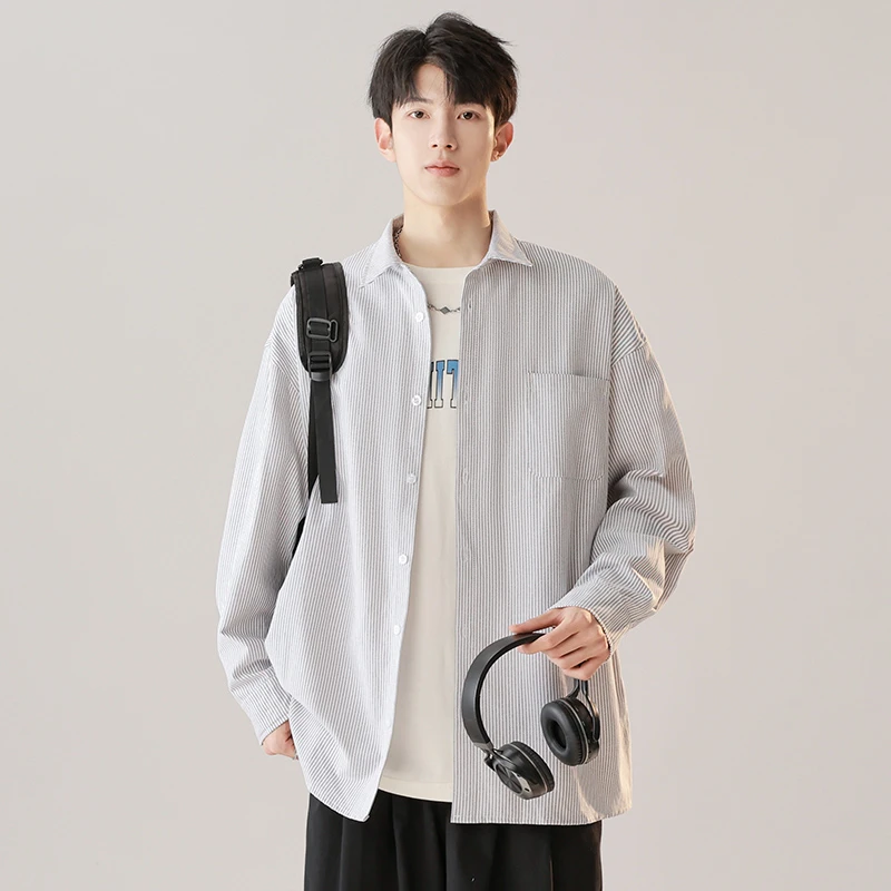 秋季日系休闲百搭条纹宽松长袖衬衫学院风简约潮流帅气男衬衣外套