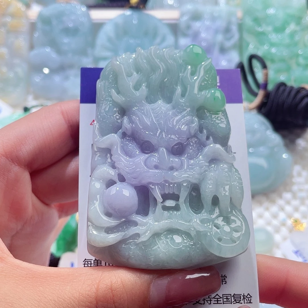颈饰未镶嵌翡翠龙