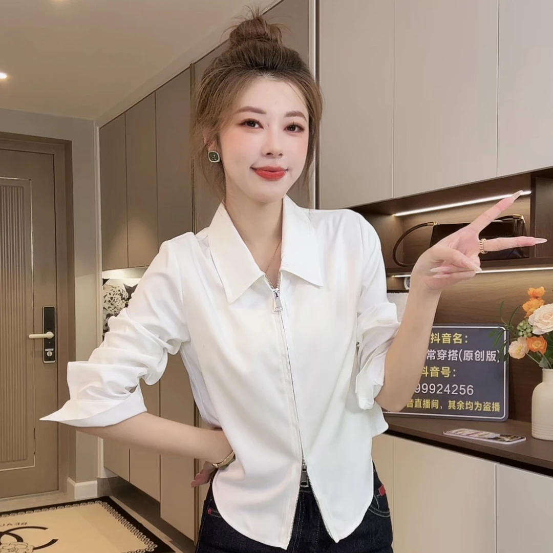 D33新款甜酷风显瘦短款长袖白色链设计感衬衫女春秋装