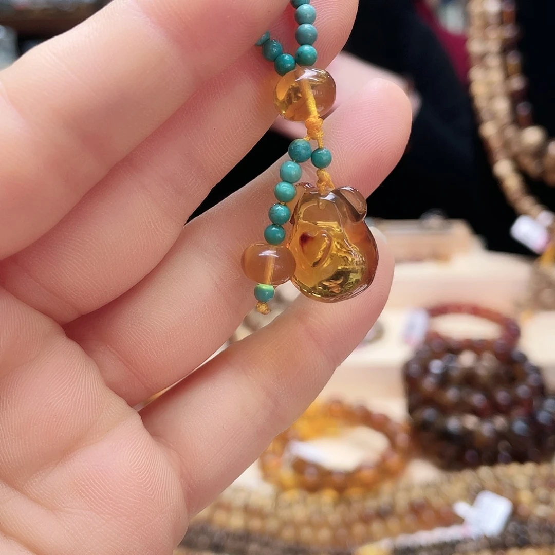 琥珀裸石未镶嵌熊*大