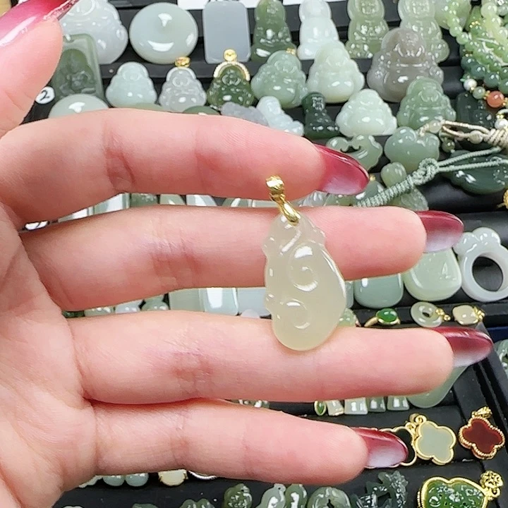 和田玉银S925镶嵌颈饰