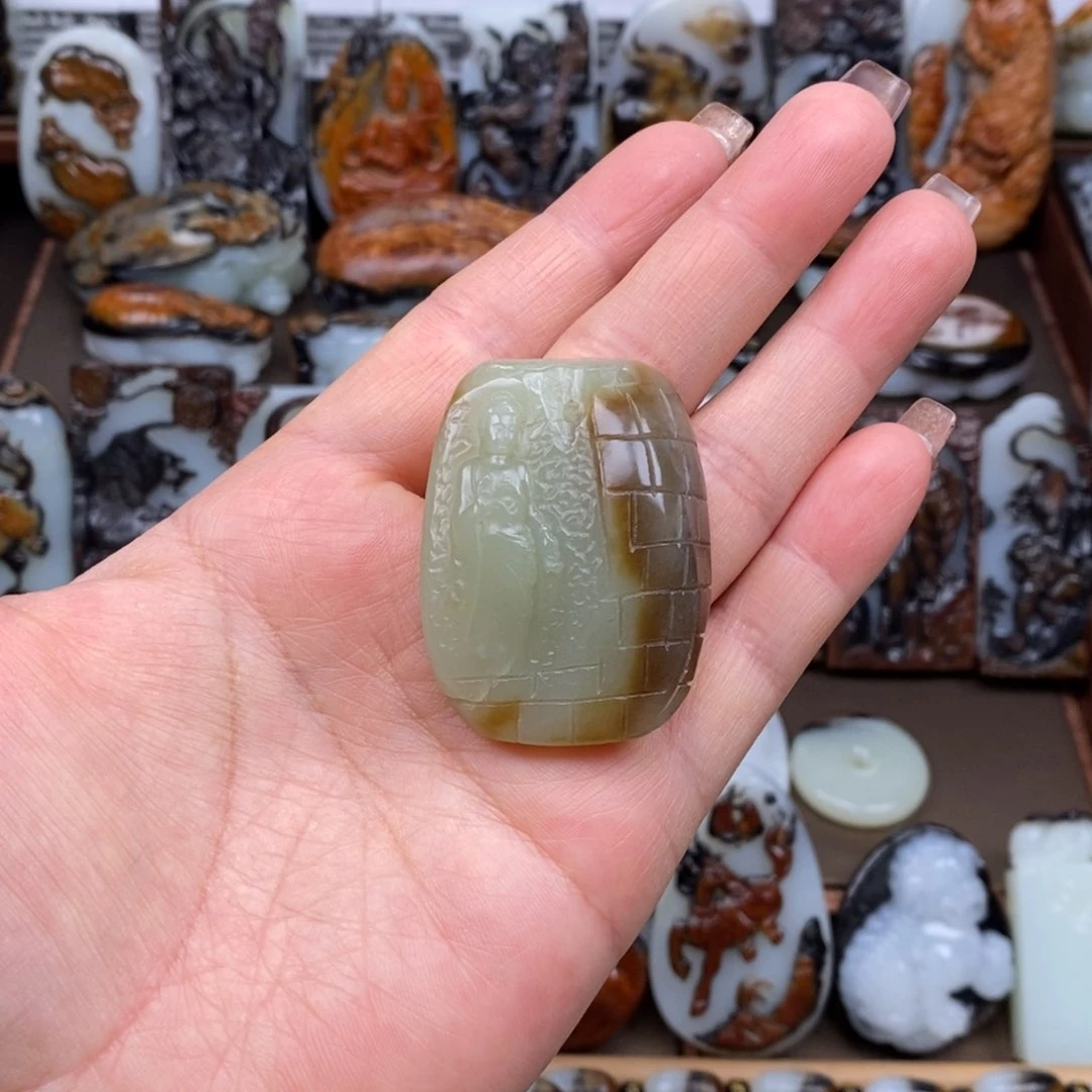 颈饰未镶嵌和田玉