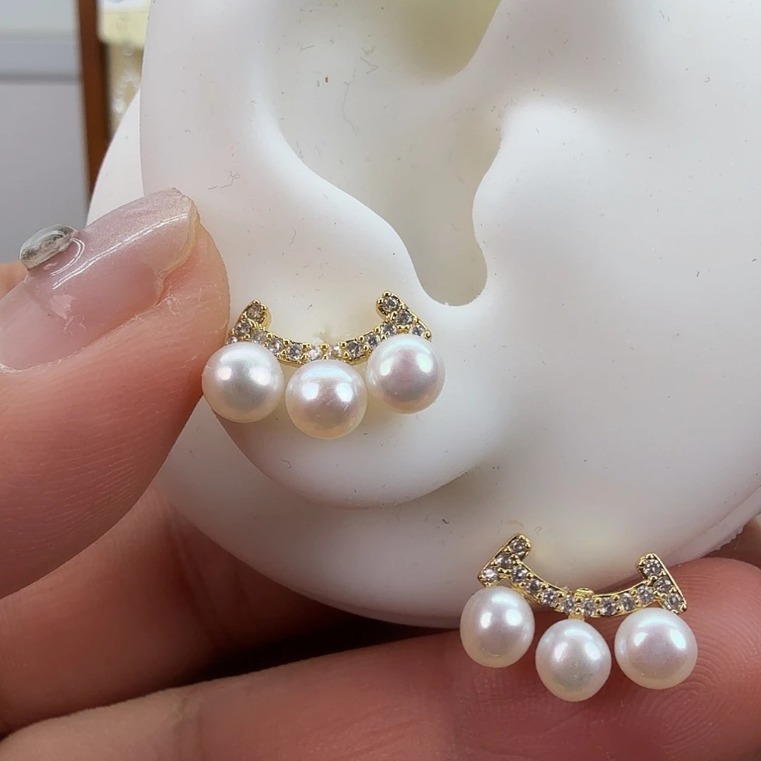 耳饰淡水珍珠未镶嵌