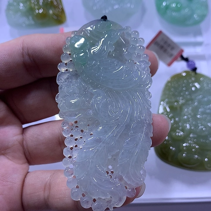 翡翠未镶嵌颈饰天然翡翠A货吊坠