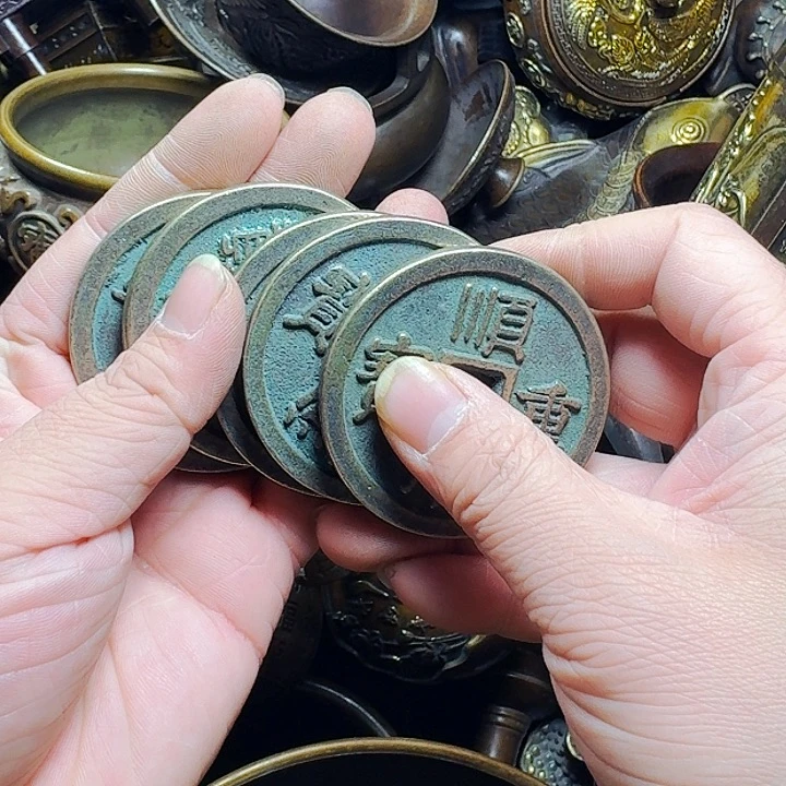 铜器摆件收收藏藏