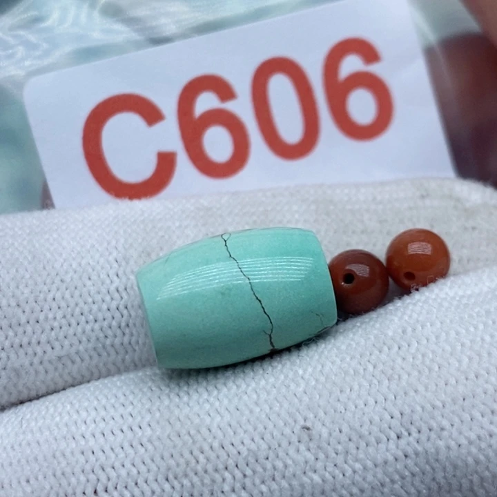 南红玛瑙未镶嵌珠宝奇石